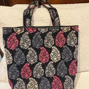 Vera Bradley Tote. Used, good condition. No smells, smoke free, pet free home.